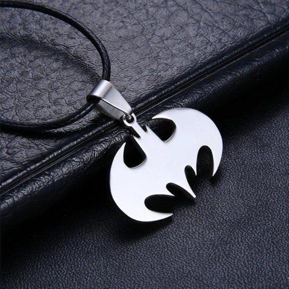Batman Silver Stainless Steel Pendant Necklace - Picture 1 of 2